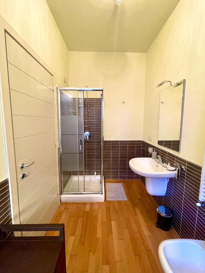 Luxury Four-Room Apartment In Monza Centro - 2 Min Walk To Train Station 외부 사진