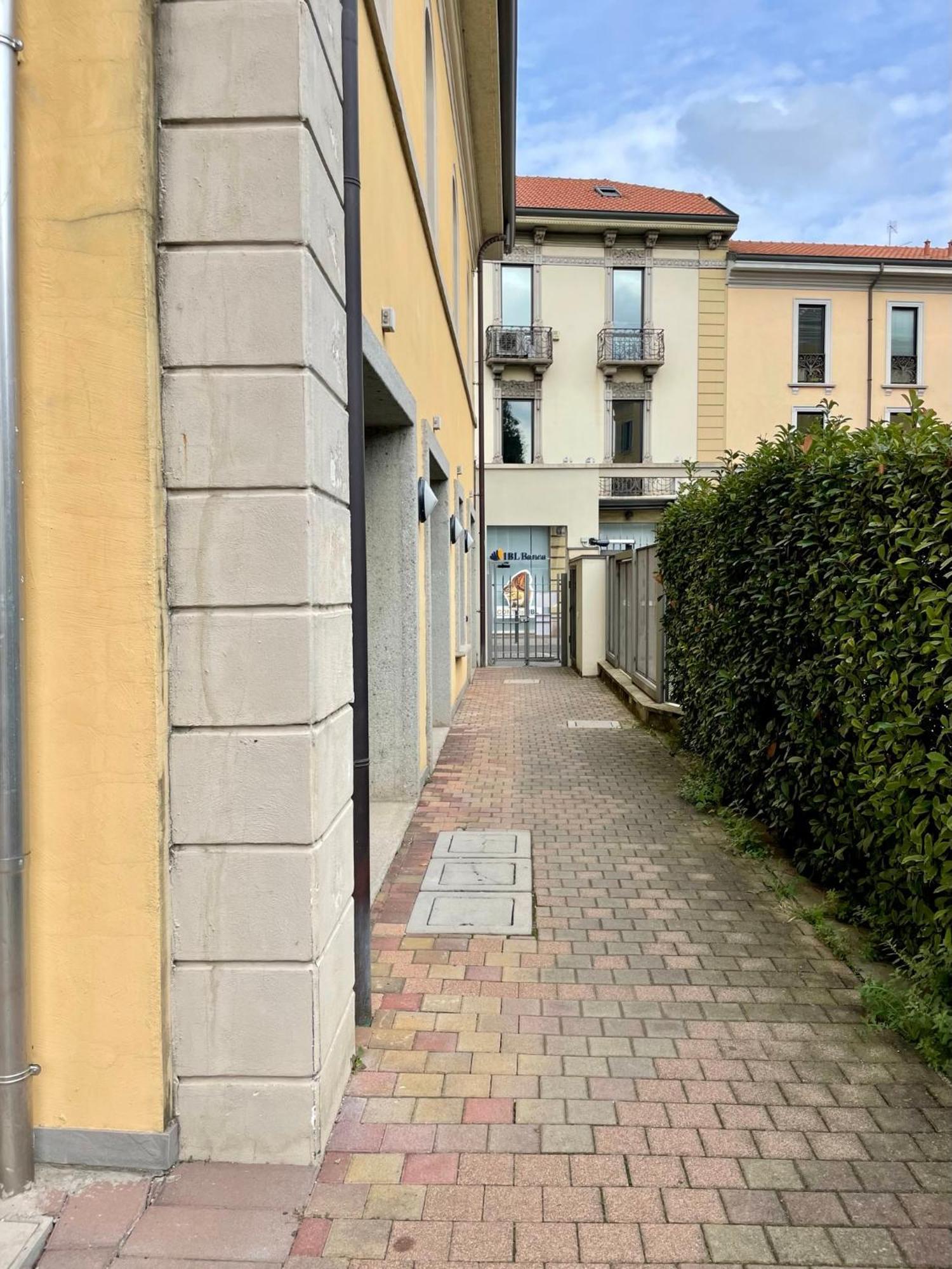 Luxury Four-Room Apartment In Monza Centro - 2 Min Walk To Train Station 외부 사진
